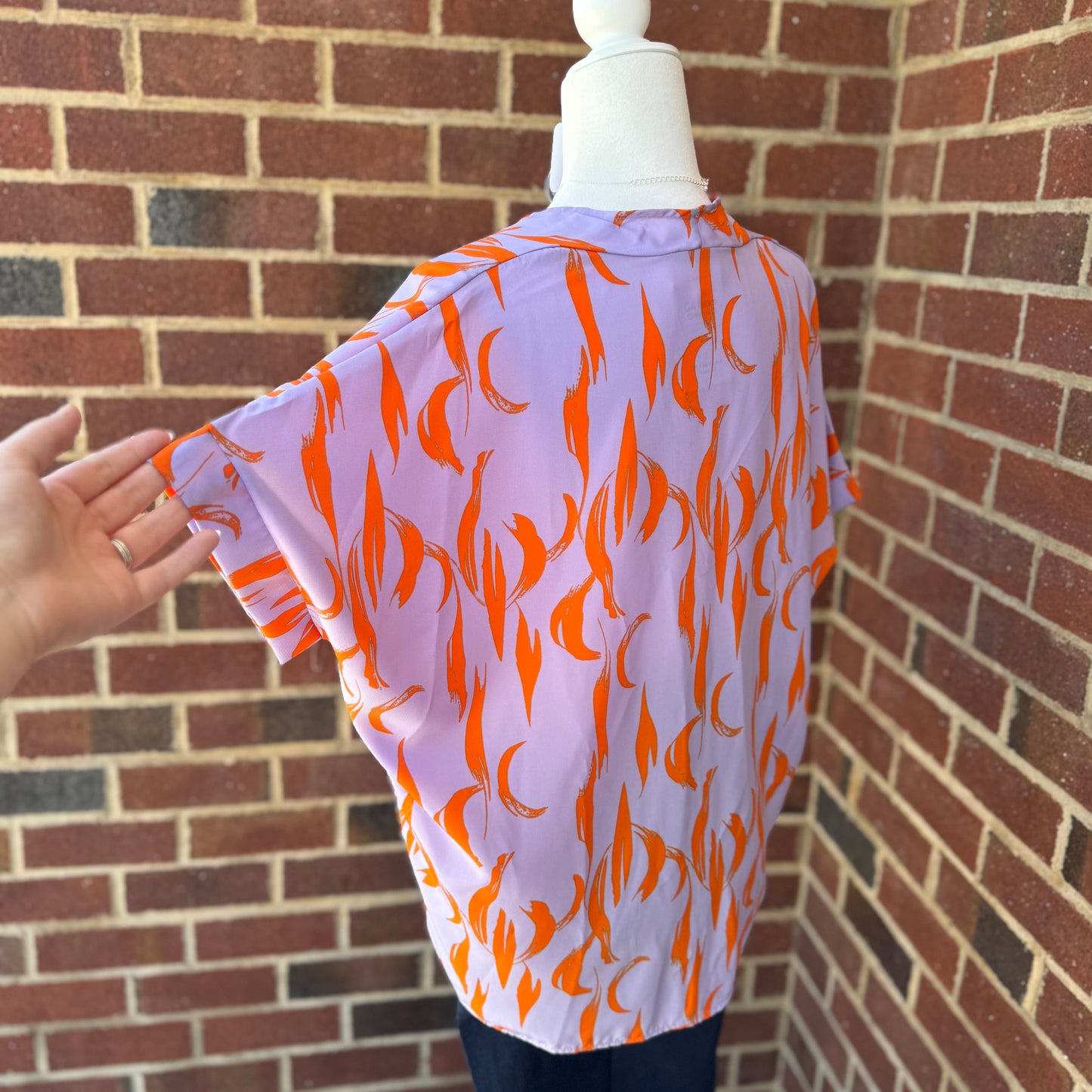 Print V-Neck Boxy Top