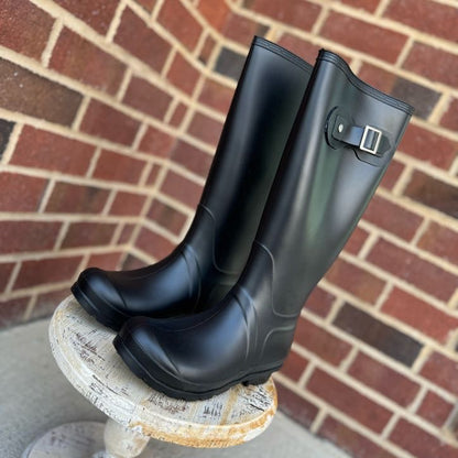 Black Rainboots